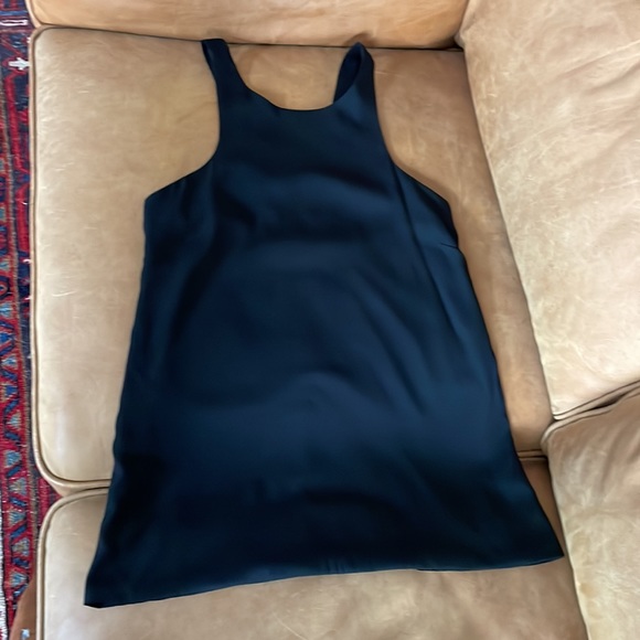 EMERSON FRY Silk V Back Top - Picture 9 of 12